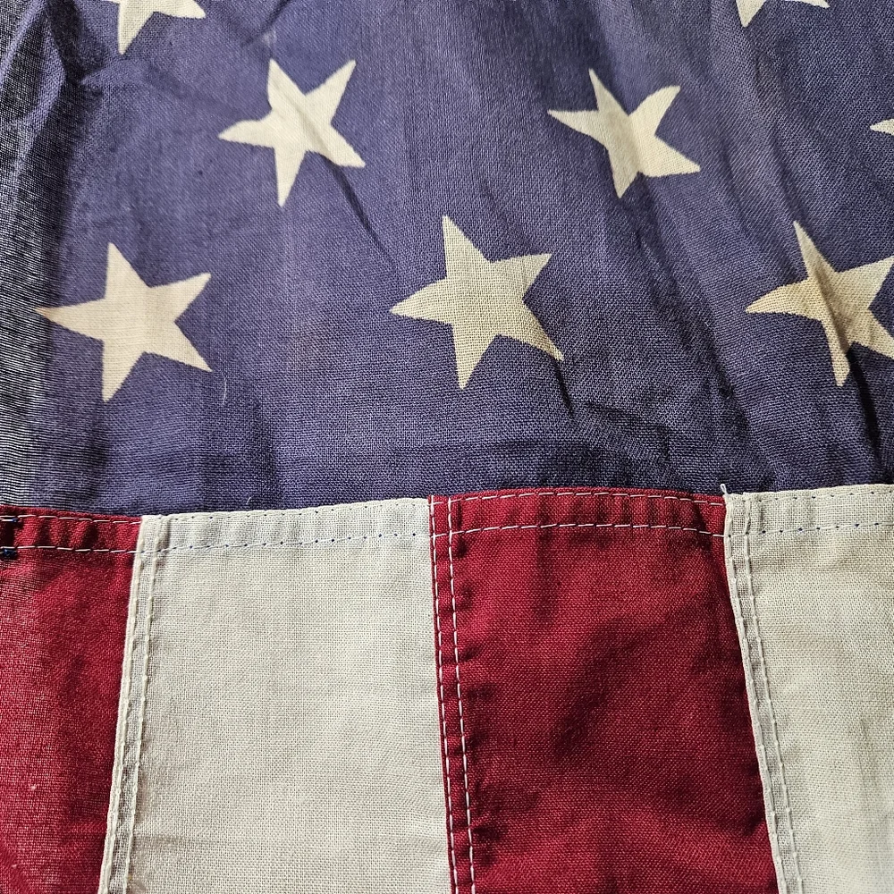 Patriotic American Flag Tapestry - Picture 5 of 12